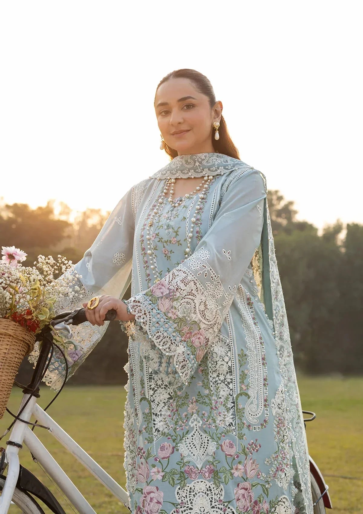 Elaf Premium Embroidered Luxury Lawn 3Pc Suit ELY-07 MORNING DRIZZLE