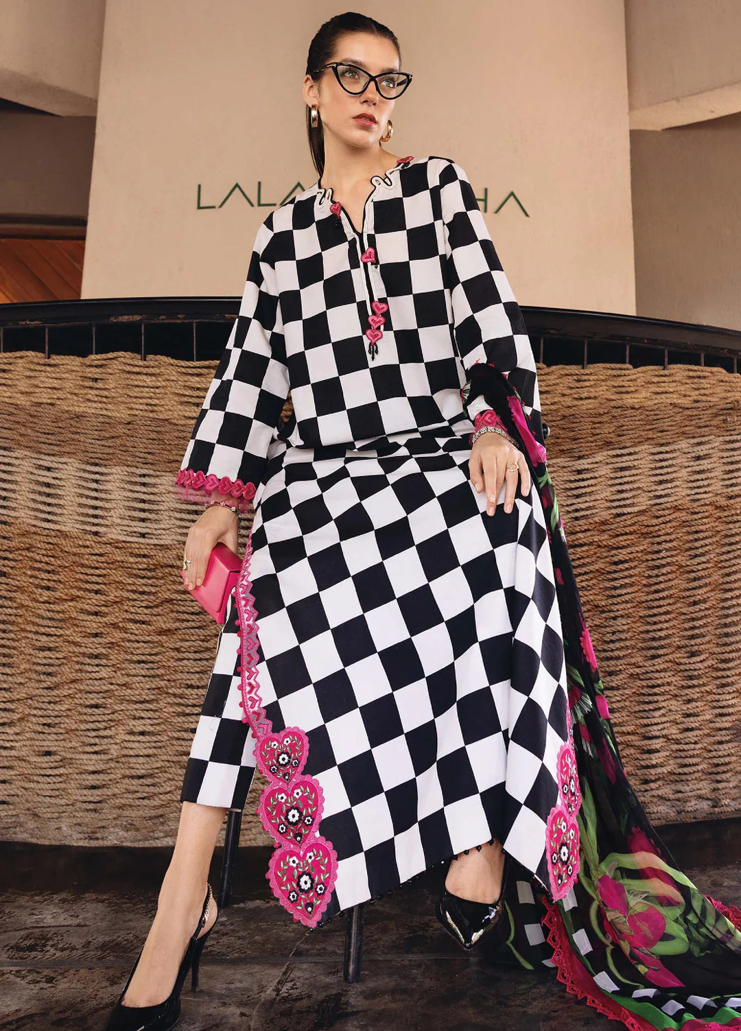 6B Printed Lawn Shirt with Printed Cambric Trouser & Printed Chiffon Dupatta