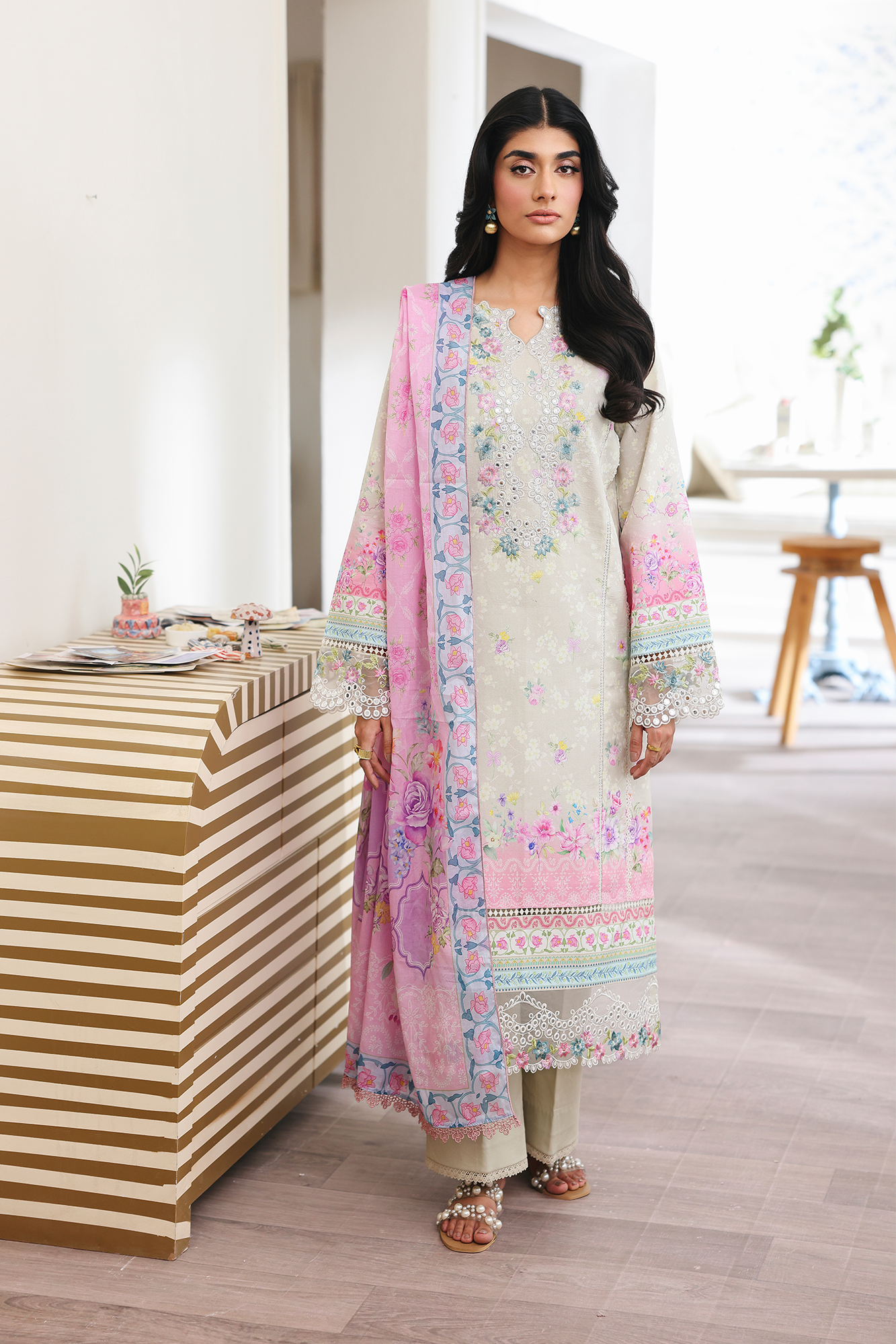 Nissa Floral Symphony 08