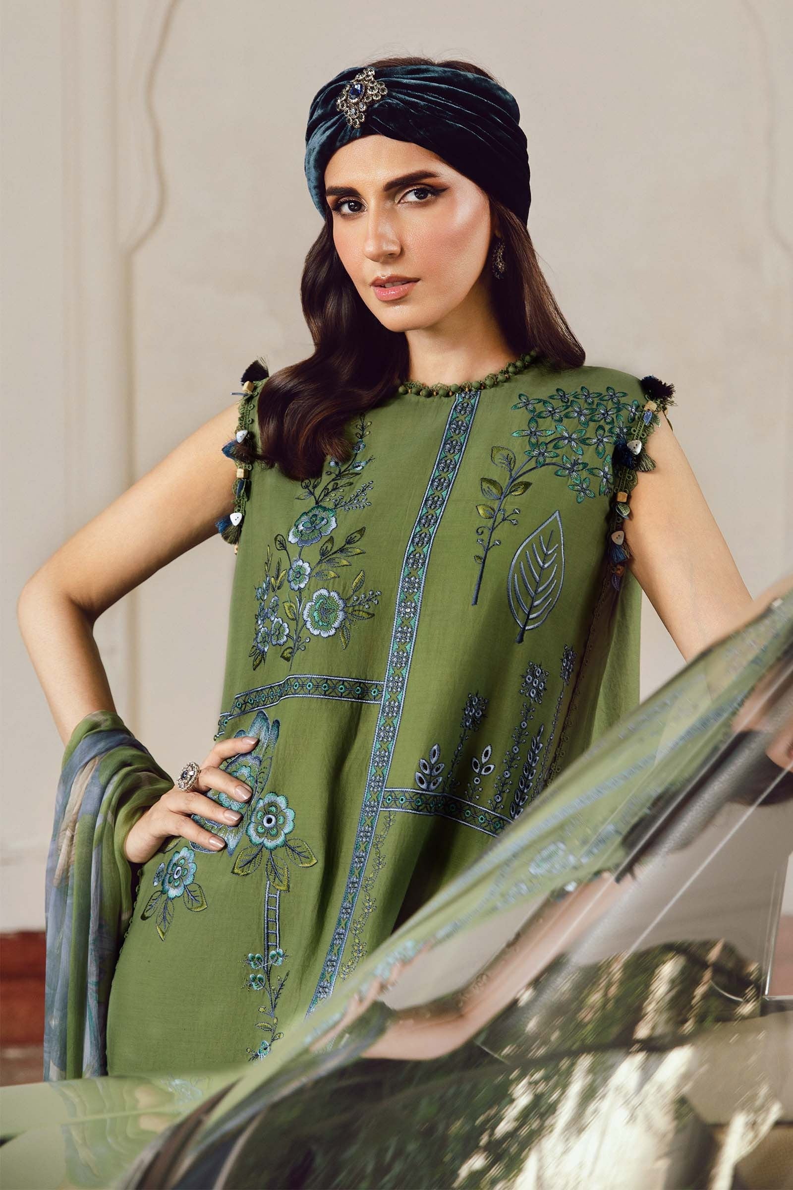 MARIA B Mprints Fall Winter Collection 2025 | MPT-2701-A