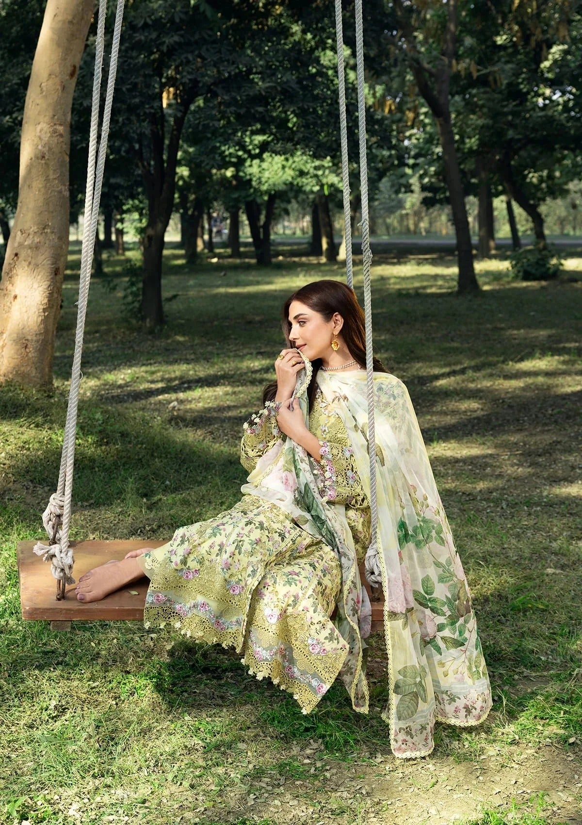 Elaf Premium Print Chikankari Lawn Unstitched 3PC Suit – ERC-6A Eyra