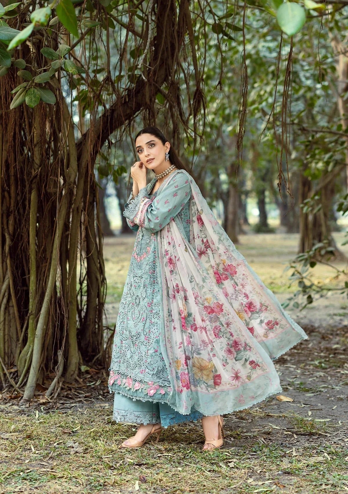 Elaf Premium Print Chikankari Lawn Unstitched 3PC Suit – ERC-2B Batik