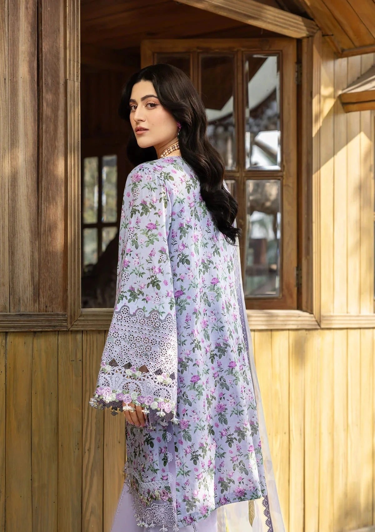 Elaf Premium Print Chikankari Lawn Unstitched 3PC Suit – ERC-6B Iris