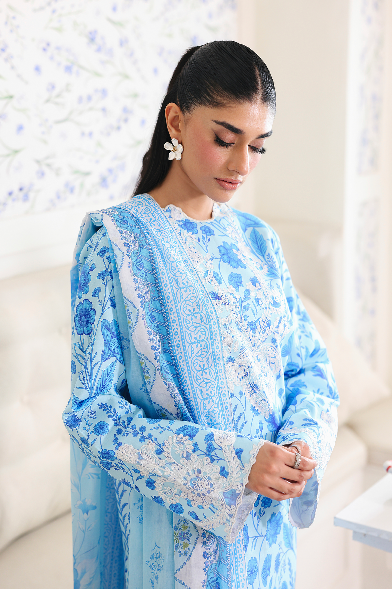 Nissa Floral Symphony 07