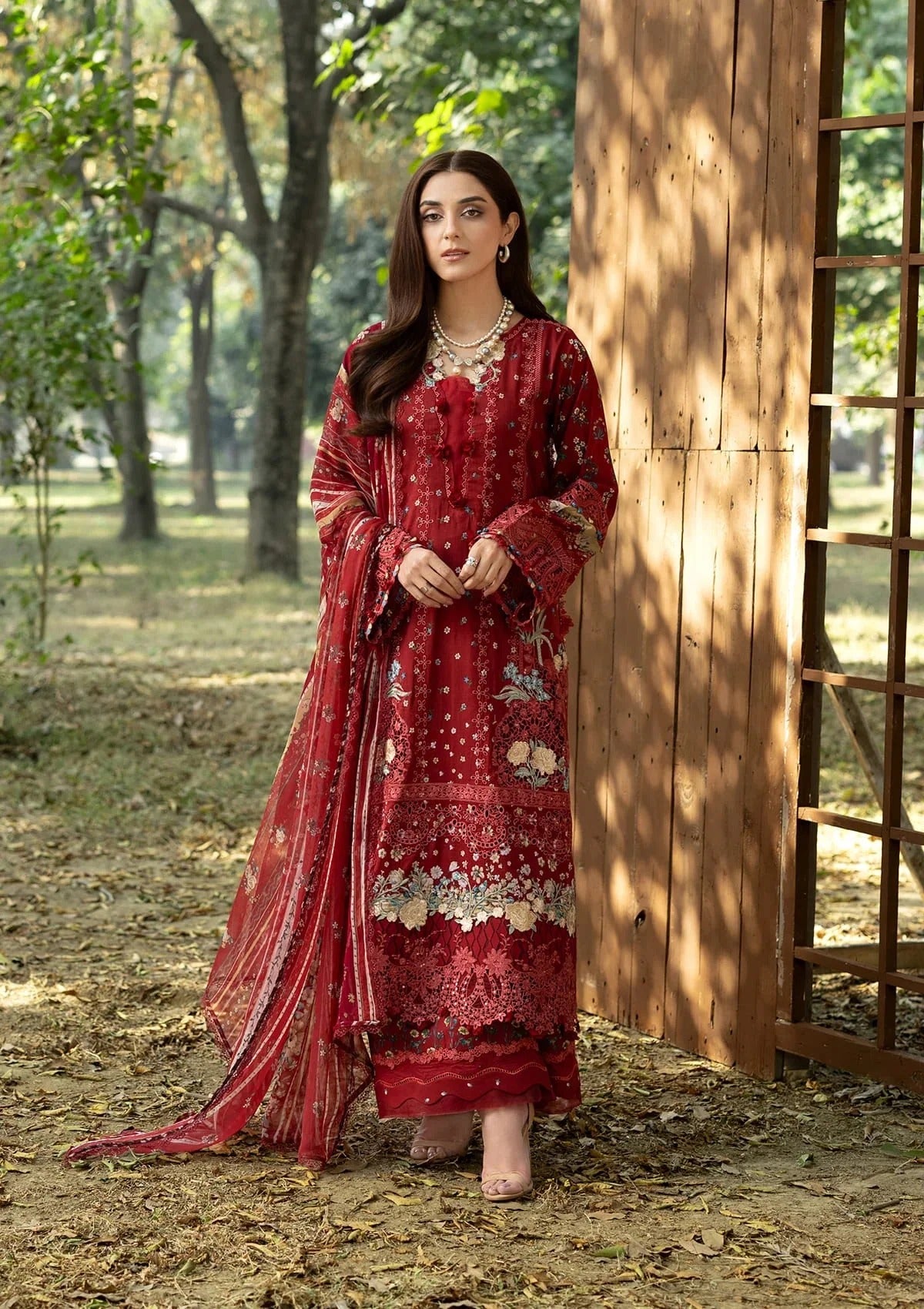 Elaf Premium Print Chikankari Lawn Unstitched 3PC Suit – ERC-1B Marjaan